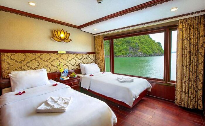 oiriental sails halong bay