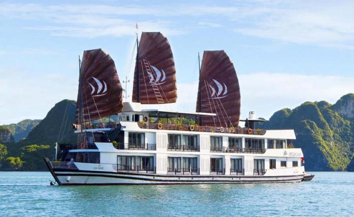 pelican cruise halong bay