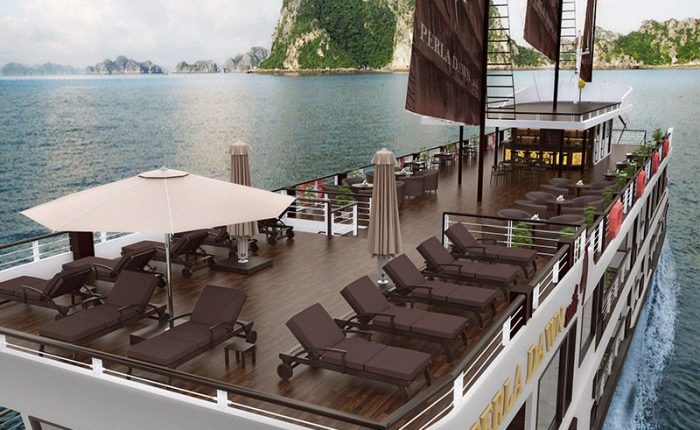 Perla Dawn Sails Halong