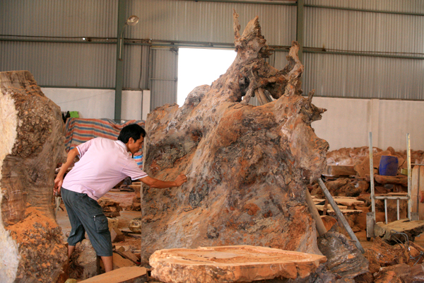 dong giao wood carving village