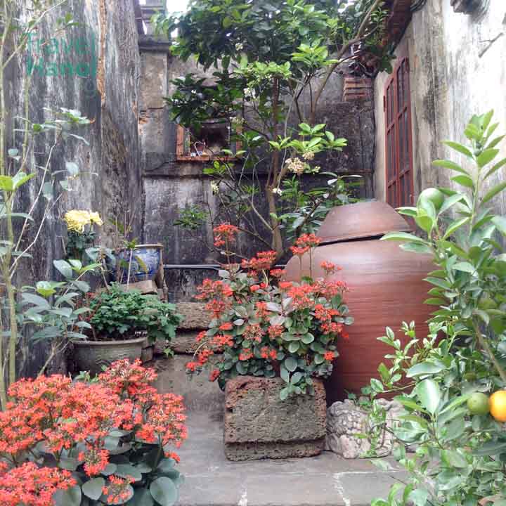 duong lam ancient vietnamese village