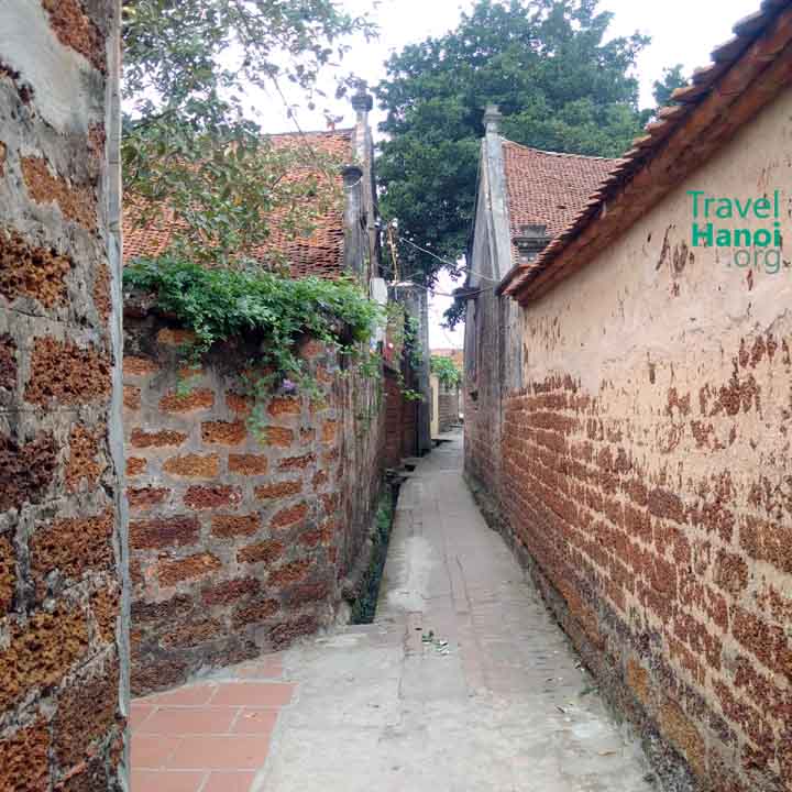 duong lam ancient vietnamese village
