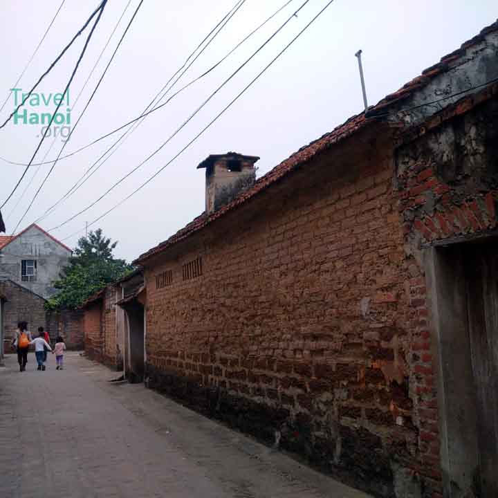 duong lam ancient vietnamese village