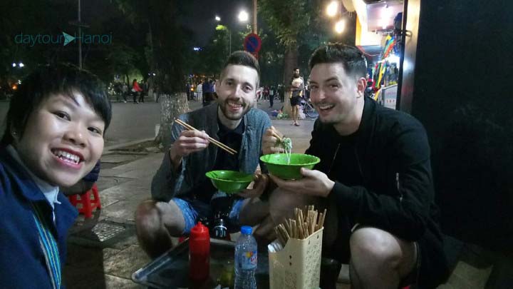 hanoi street food taste