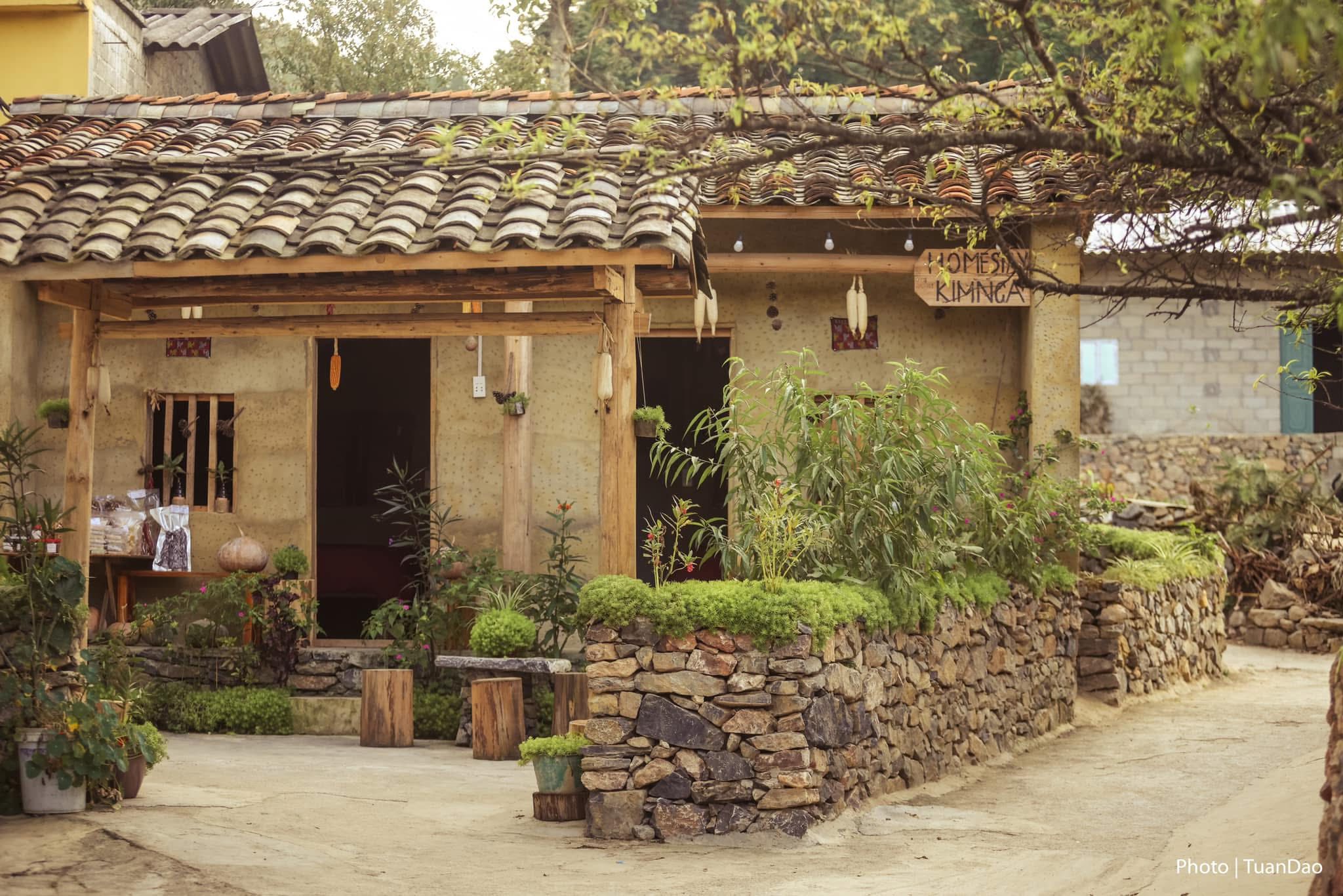 lo lo chai village