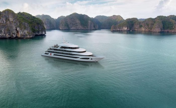 scarlet pearl cruises lan ha bay