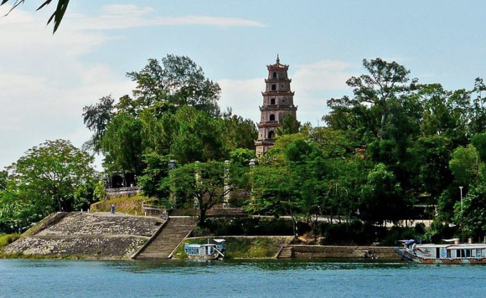 thiên mụ pagoda
